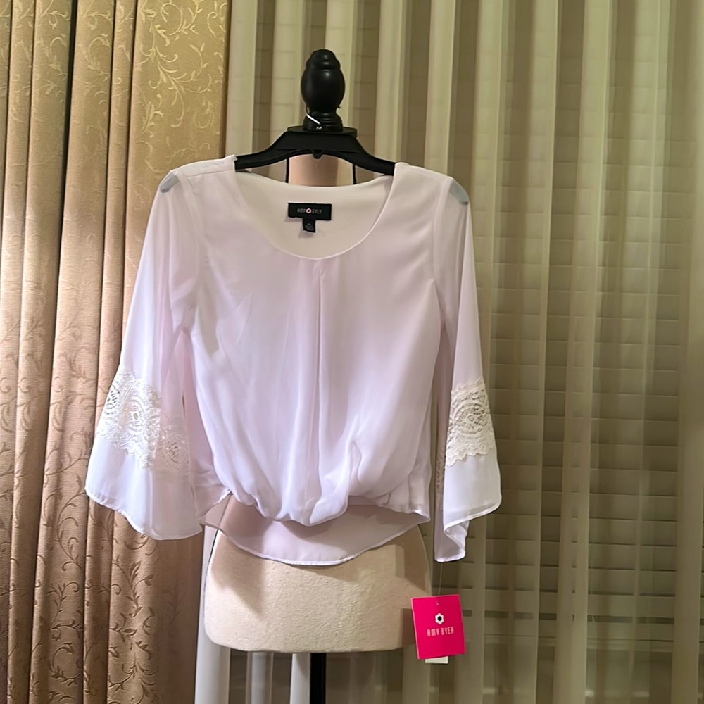 NEVER WORN White blouse